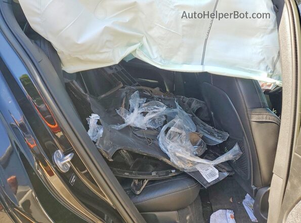 YV4L12UE3R2203829 2024 VOLVO XC40 Black Вид задньої частини салону