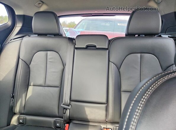 YV4L12UV2P2109728 2023 VOLVO XC40 Silver Vista de los asientos traseros