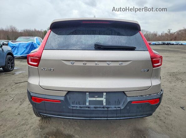 YV4L12UW2P2088906 2023 VOLVO XC40 Кремовый Вид сзади