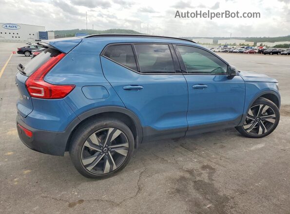 YV4L12UX2P2023689 2023 VOLVO XC40 Blue Trasero derecho