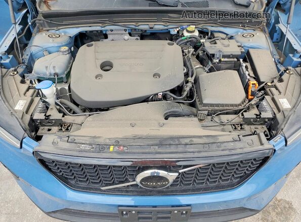 YV4L12UX2P2023689 2023 VOLVO XC40 Blue Vista del compartimento del motor