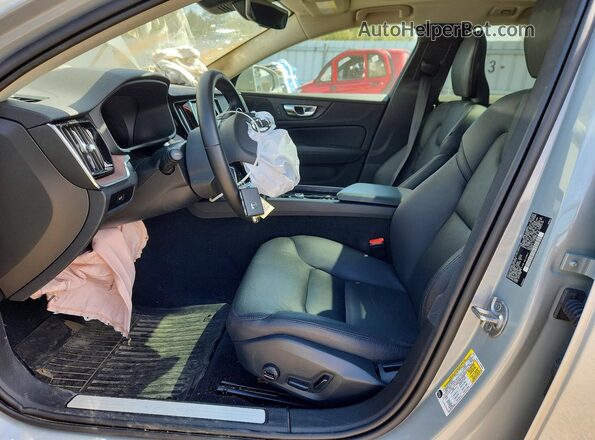 YV4L12WY4R1136736 2024 VOLVO V60 Серый Вид салона спереди