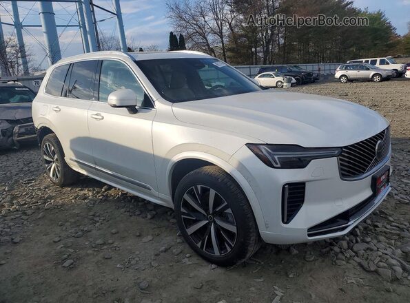 YV4M12PJ2T1494110 2026 VOLVO XC90 Белый Передняя правая четверть