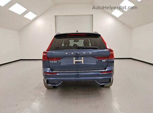 YV4M12RC4T1458059 2026 VOLVO XC60 Синий Вид сзади
