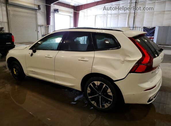 YV4M12RC9T1365327 2026 VOLVO XC60 White Задня ліва чверть