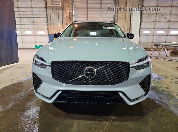 YV4M12RM4T1415124 2026 VOLVO XC60 Gray Вид спереду