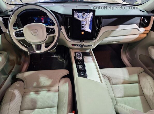 YV4M12RM4T1415124 2026 VOLVO XC60 Gray Вид панелі приладів