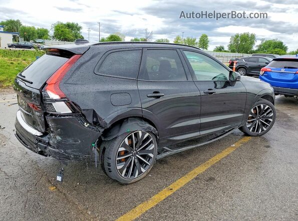 YV4M12RM7T1422570 2026 VOLVO XC60 Черный Задняя правая четверть