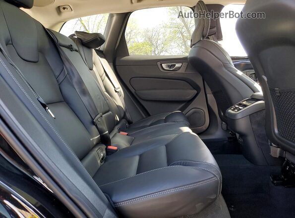YV4M12RM8T1414428 2026 VOLVO XC60 Black Вид задніх сидінь
