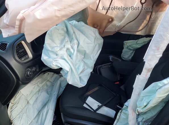 ZACCJABB3HPF07916 2017 JEEP RENEGADE Black Вид салону спереду