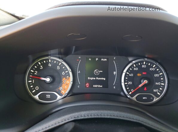 ZACCJABB8JPH62700 2018 JEEP RENEGADE Белый Вид щитка приборов