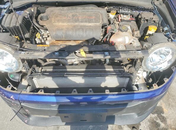 ZACCJABT0GPD10872 2016 JEEP RENEGADE Blue Vista del compartimento del motor