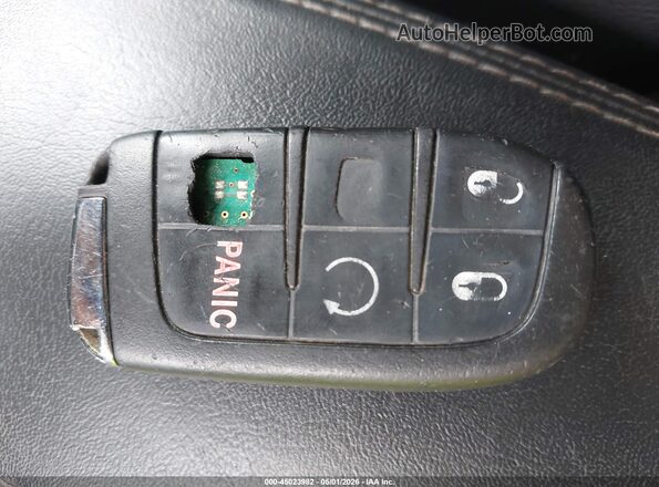 ZACCJADT7GPE08360 2016 JEEP RENEGADE Серый Вид панели приборов