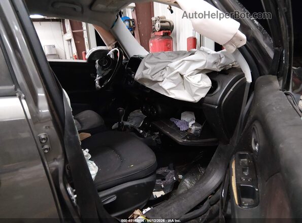 ZACCJBBT3GPC87996 2016 JEEP RENEGADE Черный Вид салона спереди