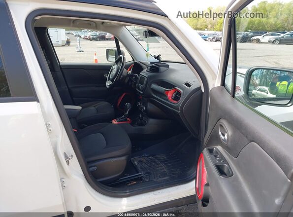 ZACCJBCB0HPE47419 2017 JEEP RENEGADE Белый Вид салона спереди