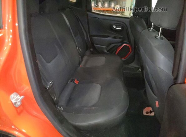 ZACCJBCT0GPC52928 2016 JEEP RENEGADE Оранжевый Вид задней части салона