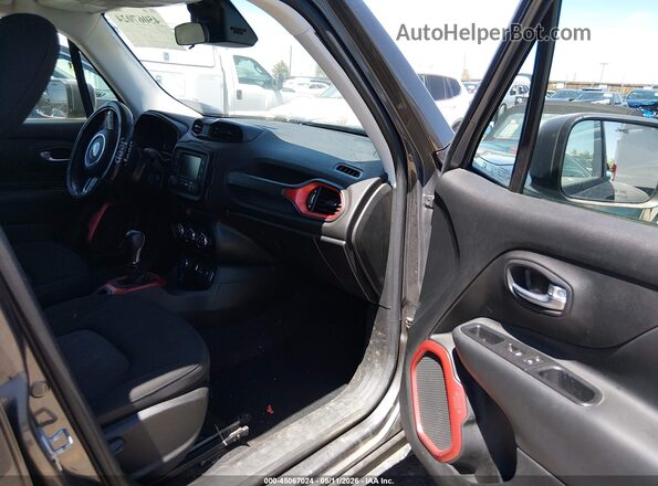 ZACCJBCT7GPD69731 2016 JEEP RENEGADE Серый Вид салона спереди
