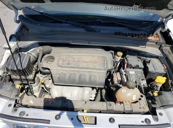 ZACCJBDT3GPD04468 2016 JEEP RENEGADE White Vista del compartimento del motor