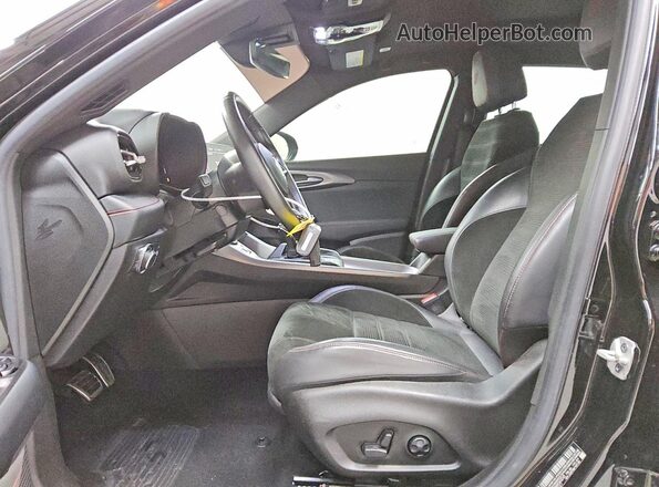 ZACNDFBNXR3A13245 2024 DODGE OTHER Black Widok wnętrza z przodu