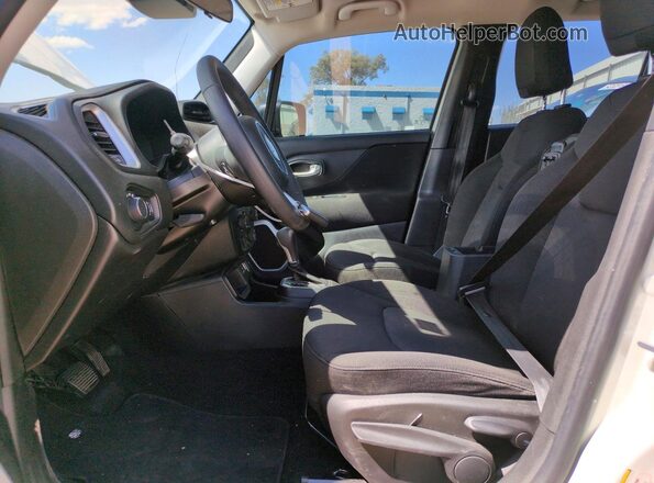 ZACNJAAB7KPK62035 2019 JEEP RENEGADE Белый Вид салона спереди