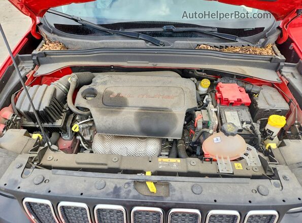 ZACNJABB1LPL72224 2020 JEEP RENEGADE Red Rear interior view