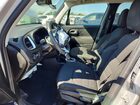 2019 Jeep Renegade Latitude Silver vin: ZACNJABB2KPK85771