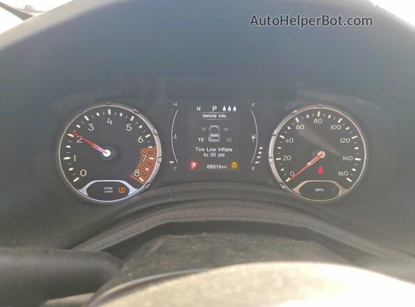 ZACNJABB2KPK92946 2019 JEEP RENEGADE Red Instrument cluster view