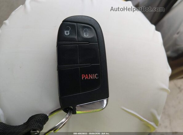 ZACNJBAB6LPL27044 2020 JEEP RENEGADE Gray Vista del salpicadero