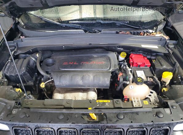 ZACNJBBB1LPL72956 2020 JEEP RENEGADE Black Widok komory silnika