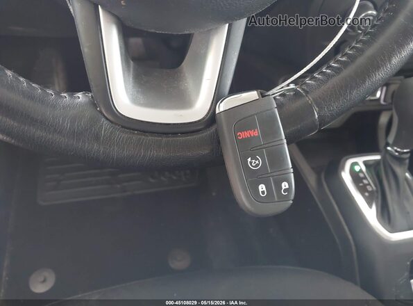 ZACNJBBB8LPL73344 2020 JEEP RENEGADE Gray Widok deski rozdzielczej