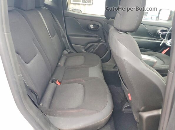 ZACNJBC13KPK25770 2019 JEEP RENEGADE Silver Вид задніх сидінь