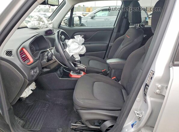 ZACNJBC15LPL03905 2020 JEEP RENEGADE Silver Front interior view