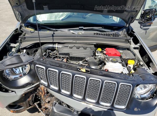 ZACNJDB14PPP44542 2023 JEEP RENEGADE Серебряный Вид задней части салона