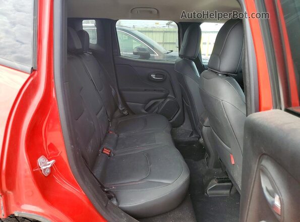 ZACNJDC10NPN53390 2022 JEEP RENEGADE Красный Вид задней части салона