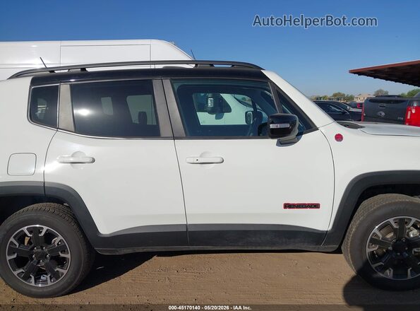 ZACNJDC14PPP69603 2023 JEEP RENEGADE White Widok wnętrza 360 stopni