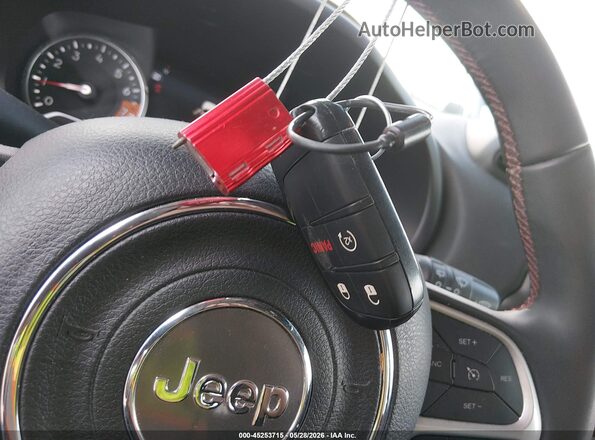 ZACNJDC15PPP70131 2023 JEEP RENEGADE White Widok deski rozdzielczej