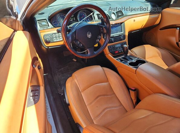 ZAM45MMA8G0163188 2016 MASERATI GRANTURISM Black Vista del salpicadero