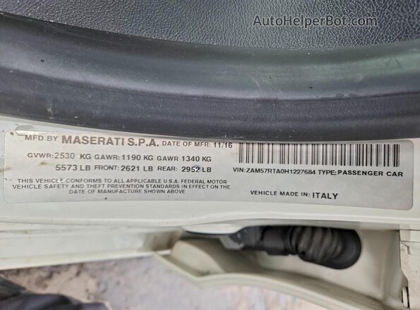 ZAM57RTA0H1227684 2017 MASERATI GHIBLI White Engine compartment view