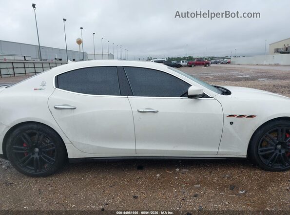 ZAM57RTL6H1219039 2017 MASERATI GHIBLI Белый Вид задней части салона