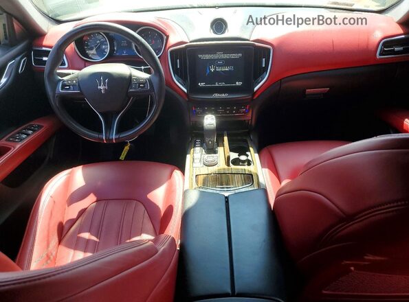 ZAM57XSA3L1355674 2020 MASERATI GHIBLI Белый Вид панели приборов