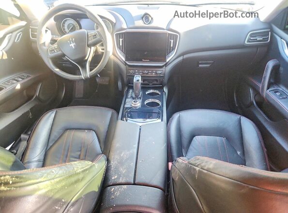 ZAM57YSM3NX394491 2022 MASERATI GHIBLI Черный Вид панели приборов
