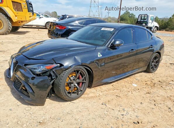 ZARFAEAV2H7541851 2017 ALFA ROMEO GIULIA Черный Передняя левая четверть