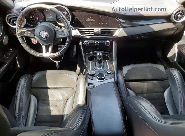 ZARFAEAV2H7541851 2017 ALFA ROMEO GIULIA Черный Вид панели приборов