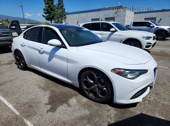 ZARFAECN3J7572805 2018 ALFA ROMEO GIULIA Белый Передняя правая четверть