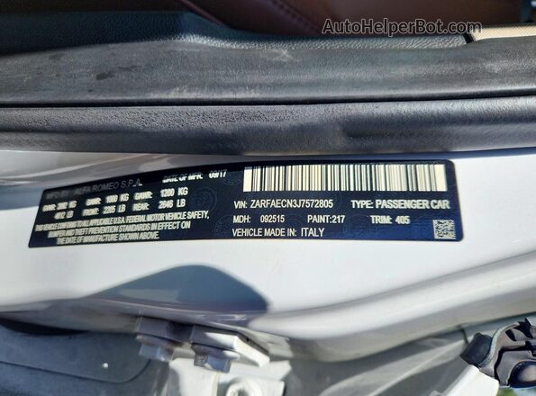 ZARFAECN3J7572805 2018 ALFA ROMEO GIULIA Белый Вид подкапотного пространства