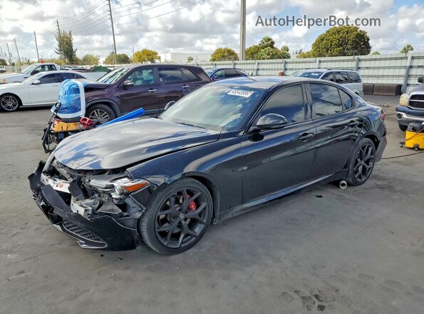 ZARFAMAN0L7635973 2020 ALFA ROMEO GIULIA Black Przód lewy