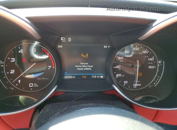ZARFAMAN0M7641922 2021 ALFA ROMEO GIULIA Серебряный Вид щитка приборов