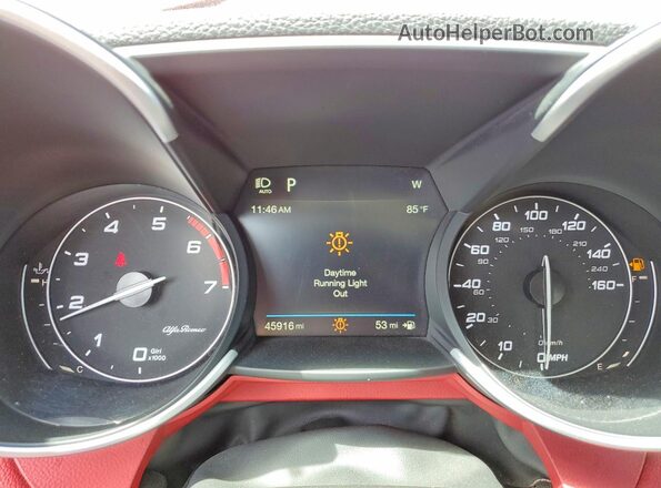ZARFAMAN1K7622504 2019 ALFA ROMEO GIULIA Красный Вид щитка приборов