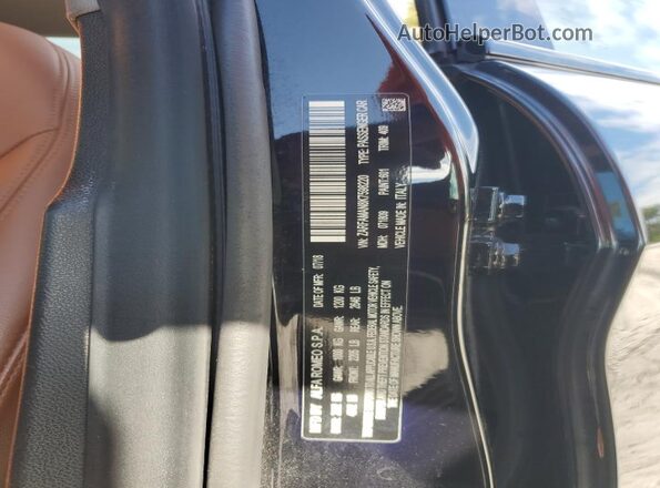 ZARFAMAN8K7598220 2019 ALFA ROMEO GIULIA Black Widok komory silnika
