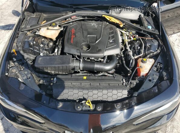 ZARFAMAN8K7598220 2019 ALFA ROMEO GIULIA Black Widok wnętrza z tyłu